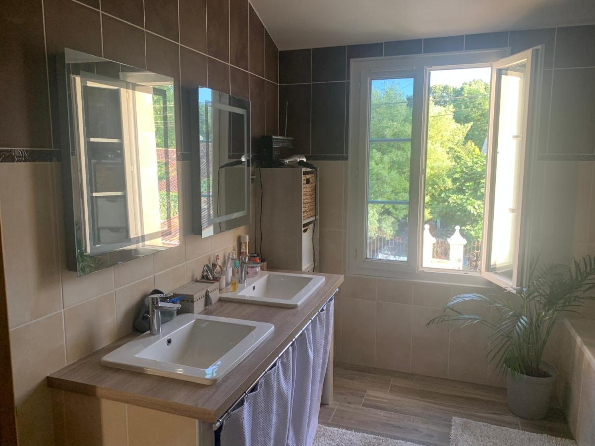 Вилла Les 5 Timbres Montpellier-de-Medillan Экстерьер фото