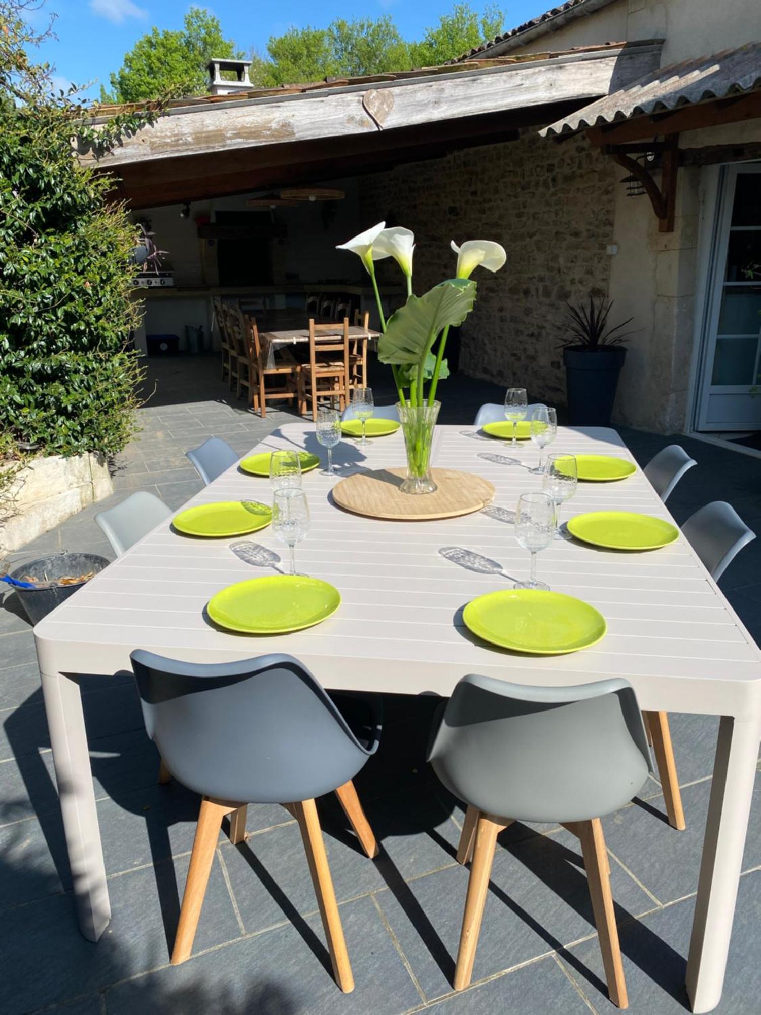 Вилла Les 5 Timbres Montpellier-de-Medillan Экстерьер фото